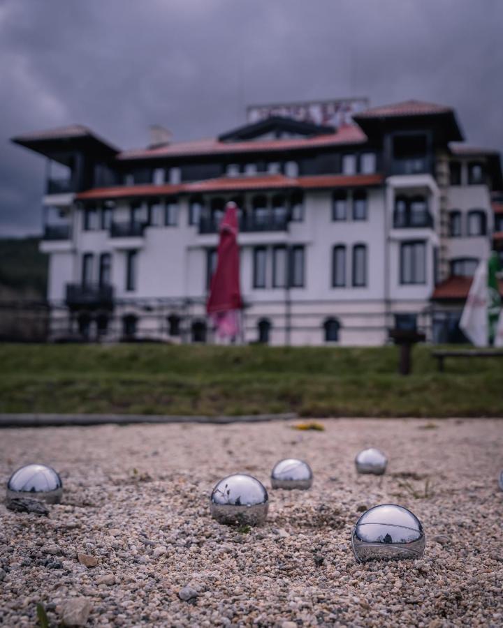 Hotel Orbel Dobrinishte Exterior photo