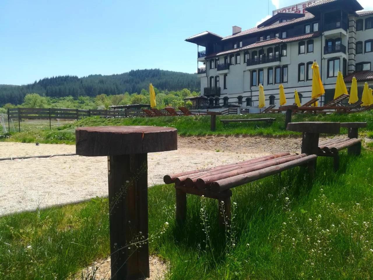 Hotel Orbel Dobrinishte Exterior photo